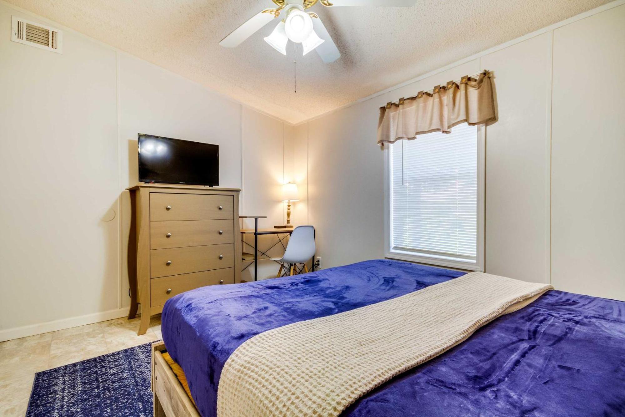 Stunning Pensacola Home, 8 Mi To Downtown! المظهر الخارجي الصورة